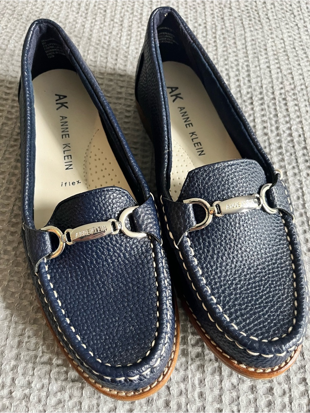 Anne Klein Women's Navy Leather Loafers - The Closet Staple! - Picture 6 of 6